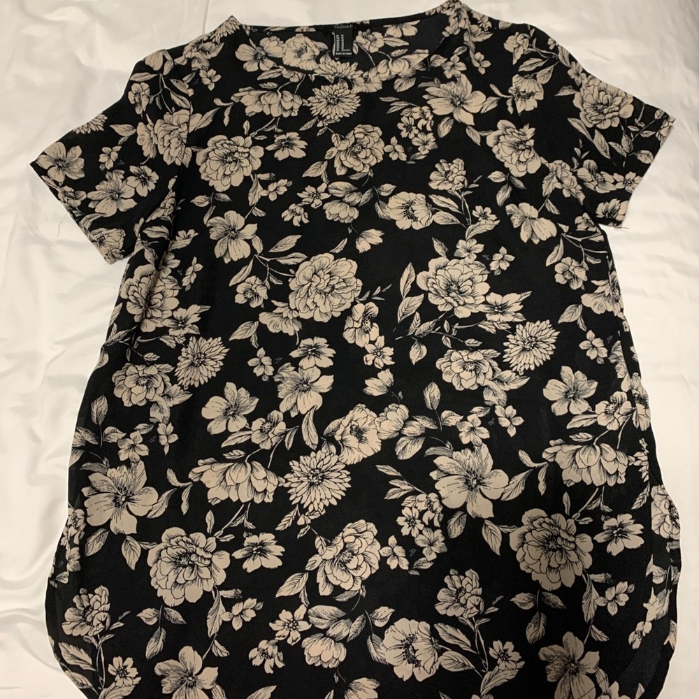 Floral top